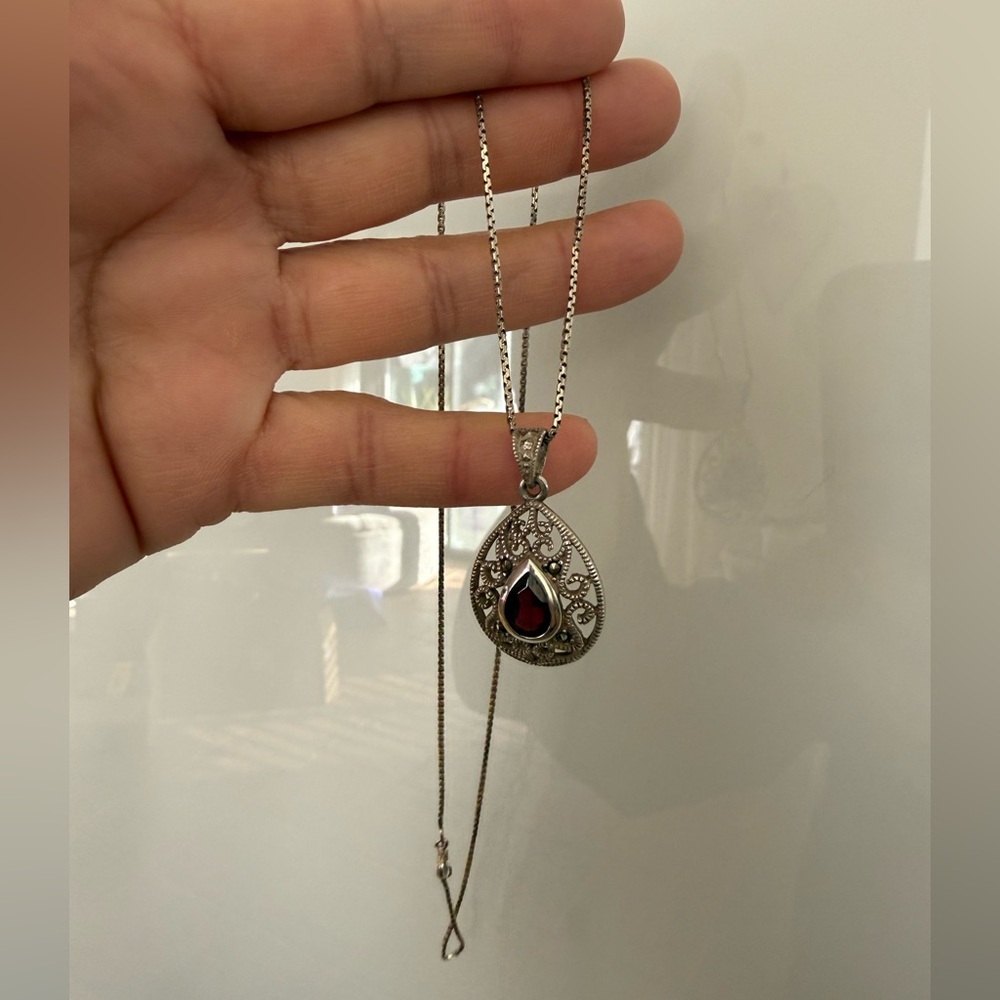 Elegant Silver and Garnet Teardrop Pendant Necklace - Picture 3 of 8